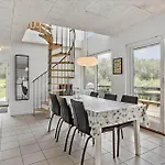 Ll229-humble-engsvinget-8 Хамбл
