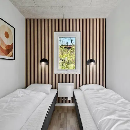 Ll229-humble-engsvinget-8 * Nordenbro Vesteregn